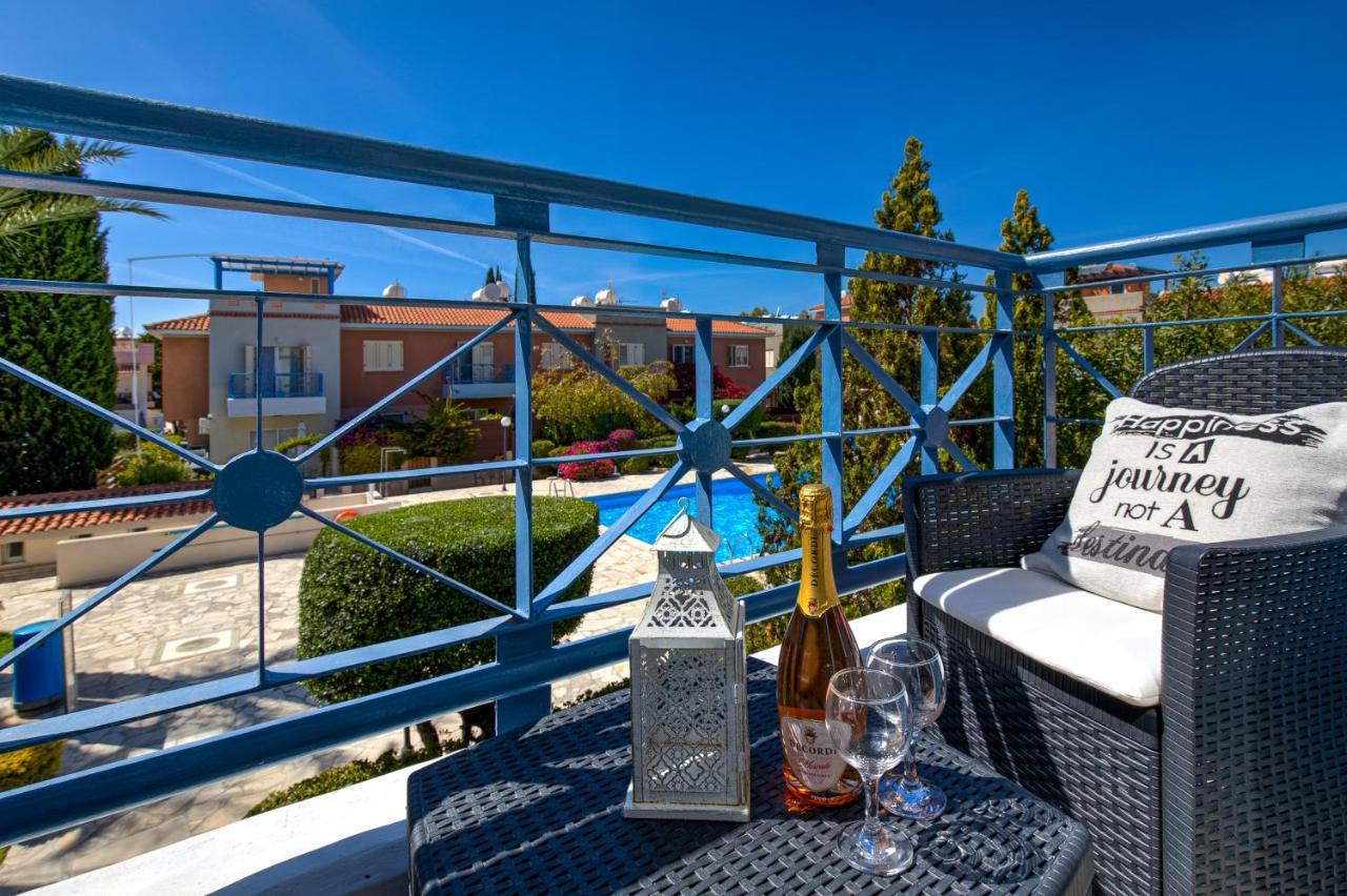 Paphos Antonia'S Palace Rooftop Jacuzzi Stunning View מראה חיצוני תמונה